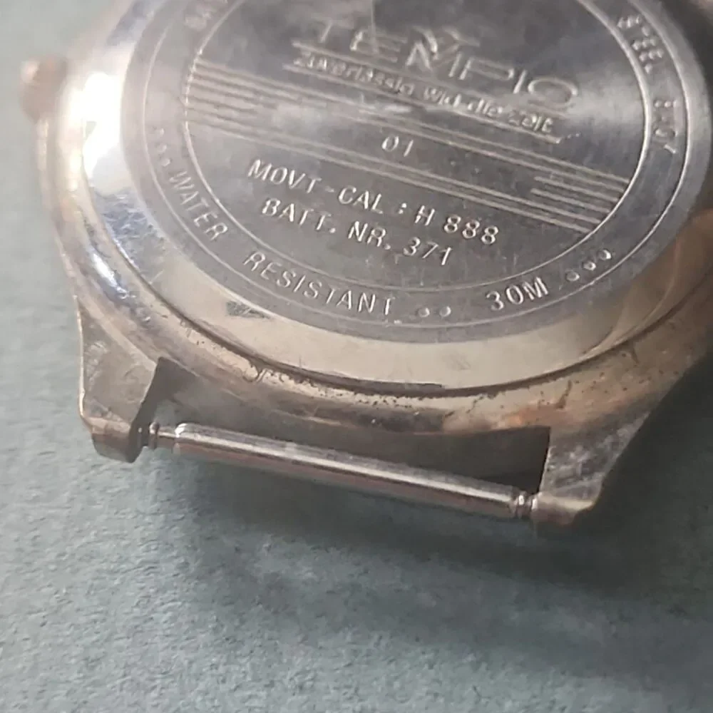 Vintage Tempic Quartz Men's Watch - White Dial, Date Window - Untested / Parts